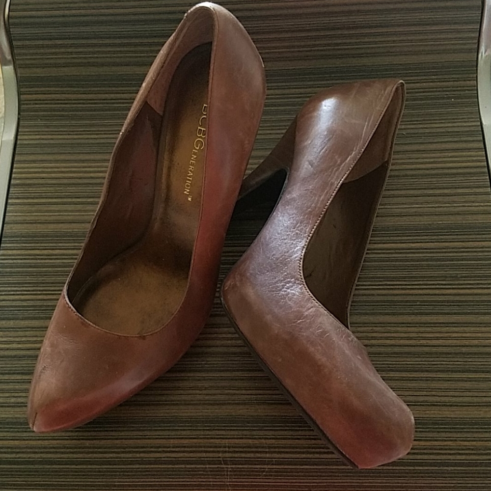 Leather BCBG brown leather heels